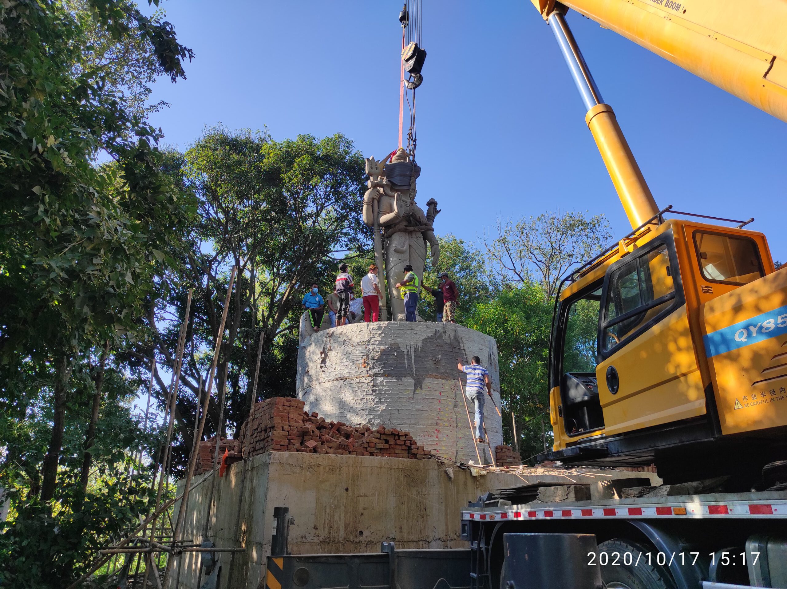 सुर्खेत लाटिकोइलीकाे शीव मन्दिरमा ५१ फिट अग्लाे अर्धनारेश्वरको मुर्ति स्थापना