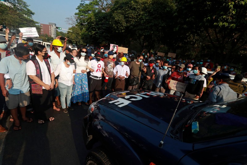 म्यानमारमा आन्दोलन चर्किँदै, दुई प्रदर्शनकारीको मृत्यु