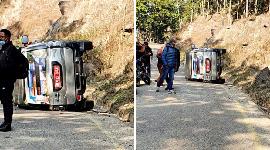 एमाले महासचिव पोखरेल चढेको गाडी दैलेखमा दुर्घटना