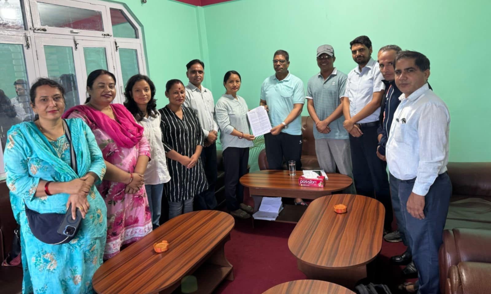 कर्णालीको संगठन पुर्नसंरचना प्रतिवेदन स्वार्थ समूहले बनाएको दावी